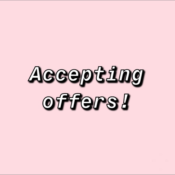 Brandy Melville Tops - ACCEPTING OFFERS!! 💕💕